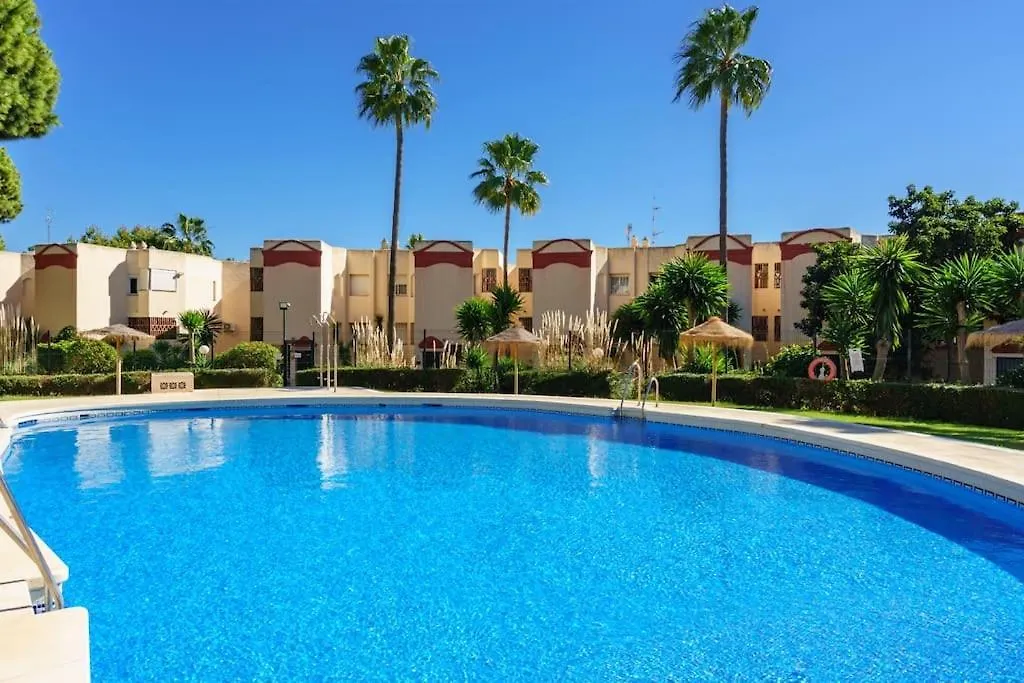 Coastal Escape/Family-Friendly 2-Br With Seaview Appartement Mijas Spanje